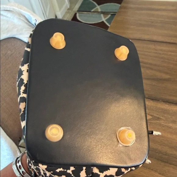 Dior GWP Beauty Crossbody - Picture 5 of 6